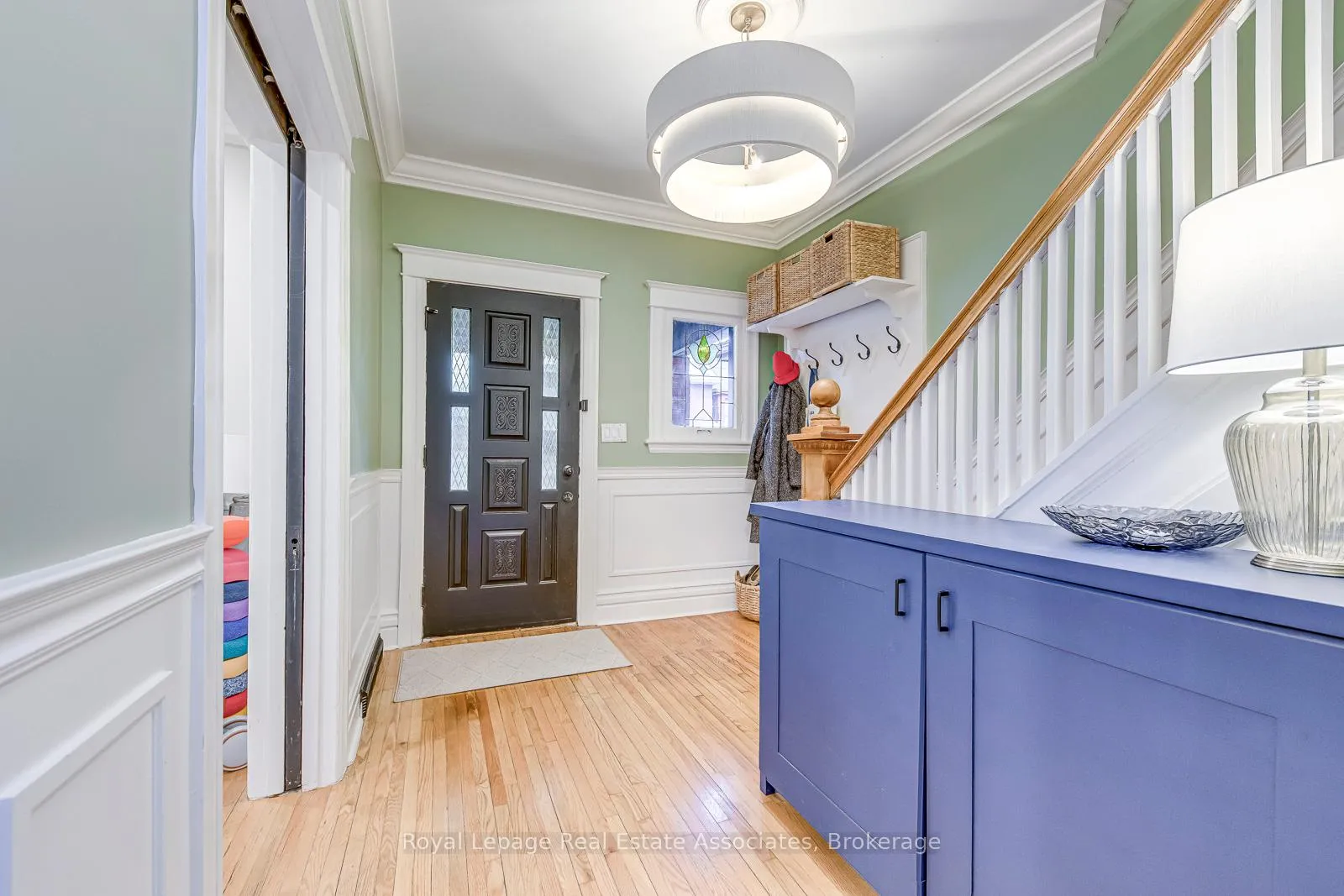 Photo 5 of 23 Fairholt Road N, Hamilton, Stipley — HOMEH