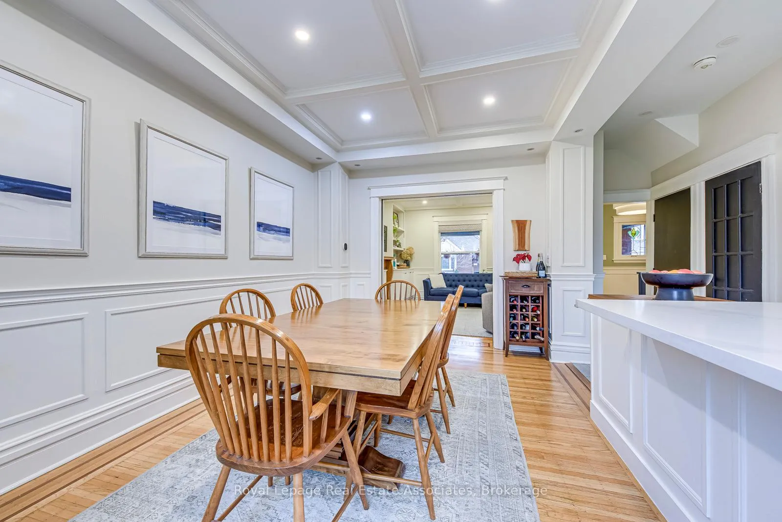 Photo 12 of 23 Fairholt Road N, Hamilton, Stipley — HOMEH