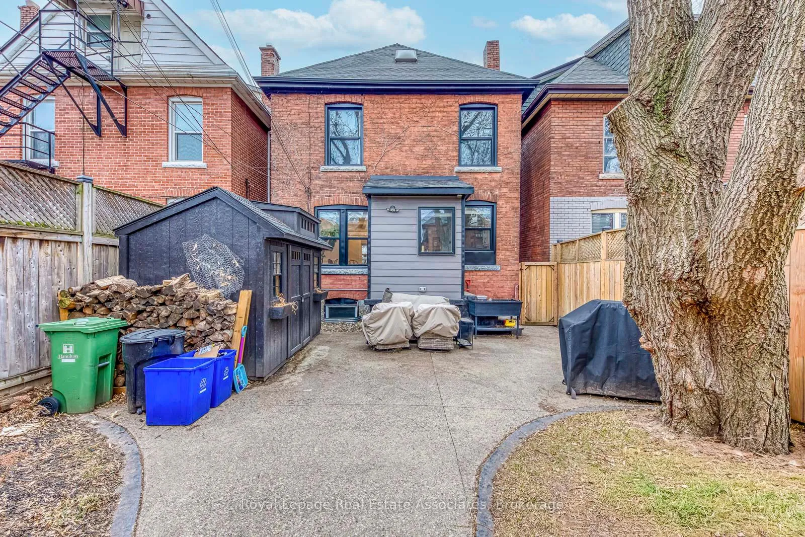 Photo 42 of 23 Fairholt Road N, Hamilton, Stipley — HOMEH