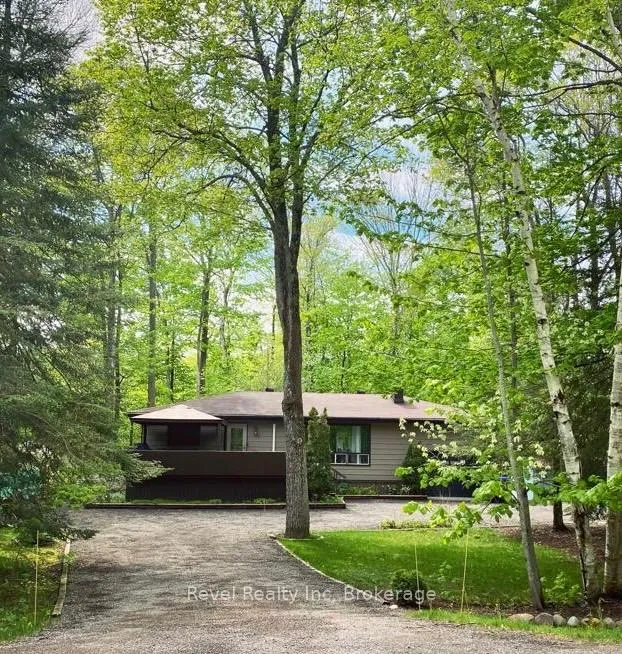 Photo 2 of 28 Lannan Drive, Tiny, Rural Tiny — HOMEH