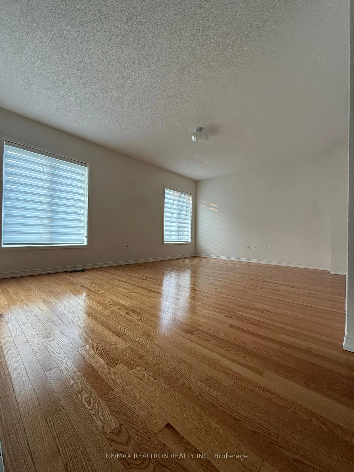 Photo 3 of 45 Skelton Crescent, Ajax, Central East — HOMEH