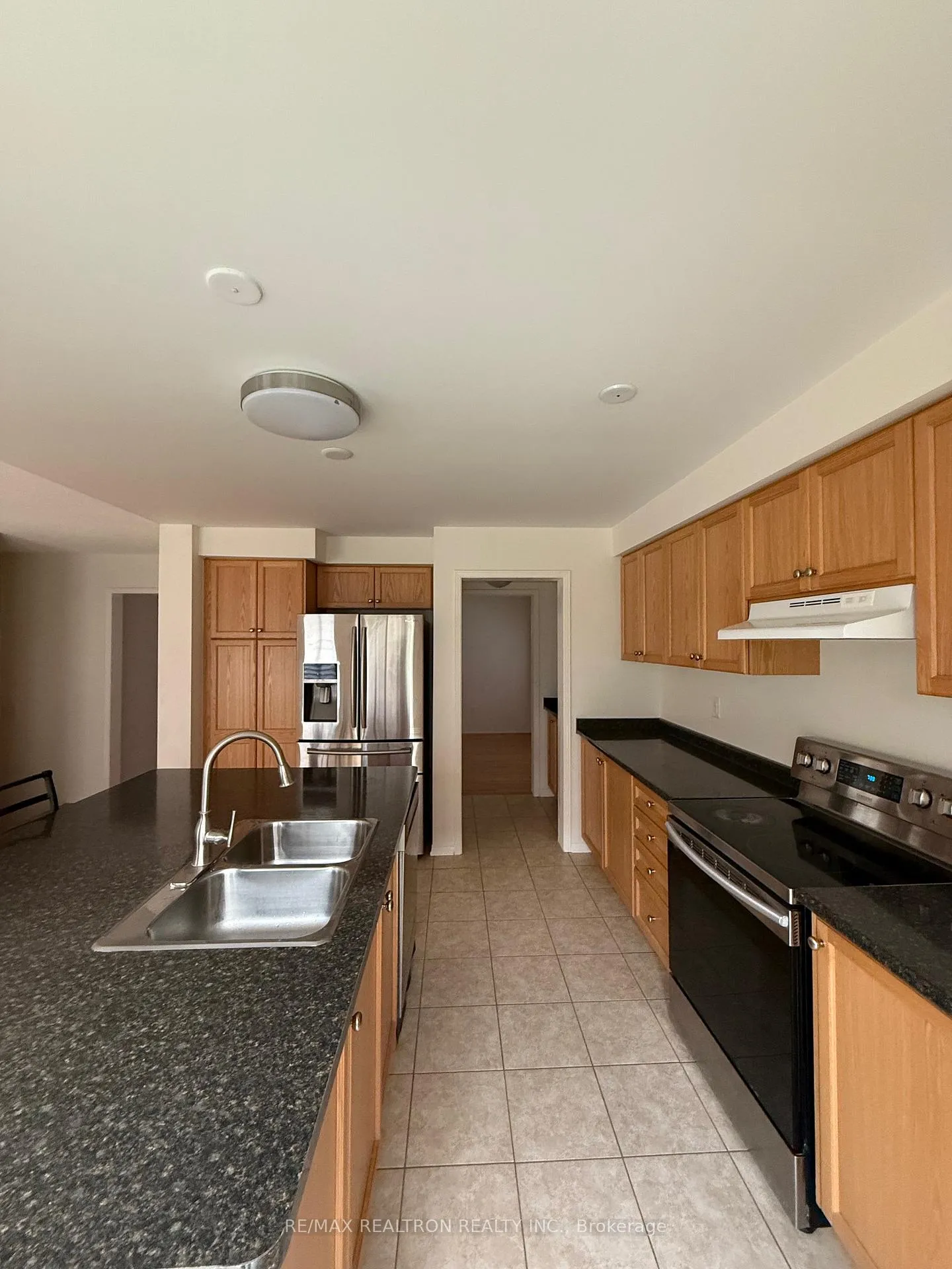 Photo 6 of 45 Skelton Crescent, Ajax, Central East — HOMEH