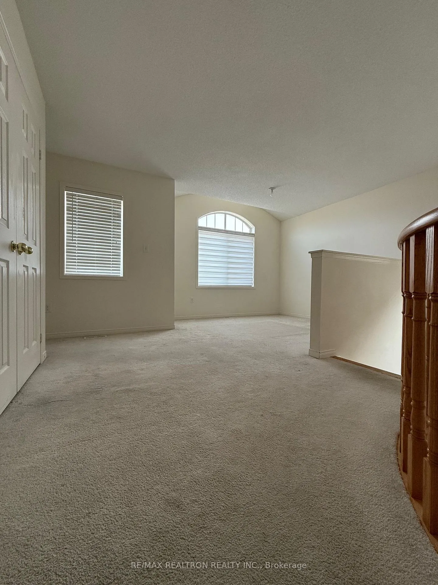 Photo 10 of 45 Skelton Crescent, Ajax, Central East — HOMEH