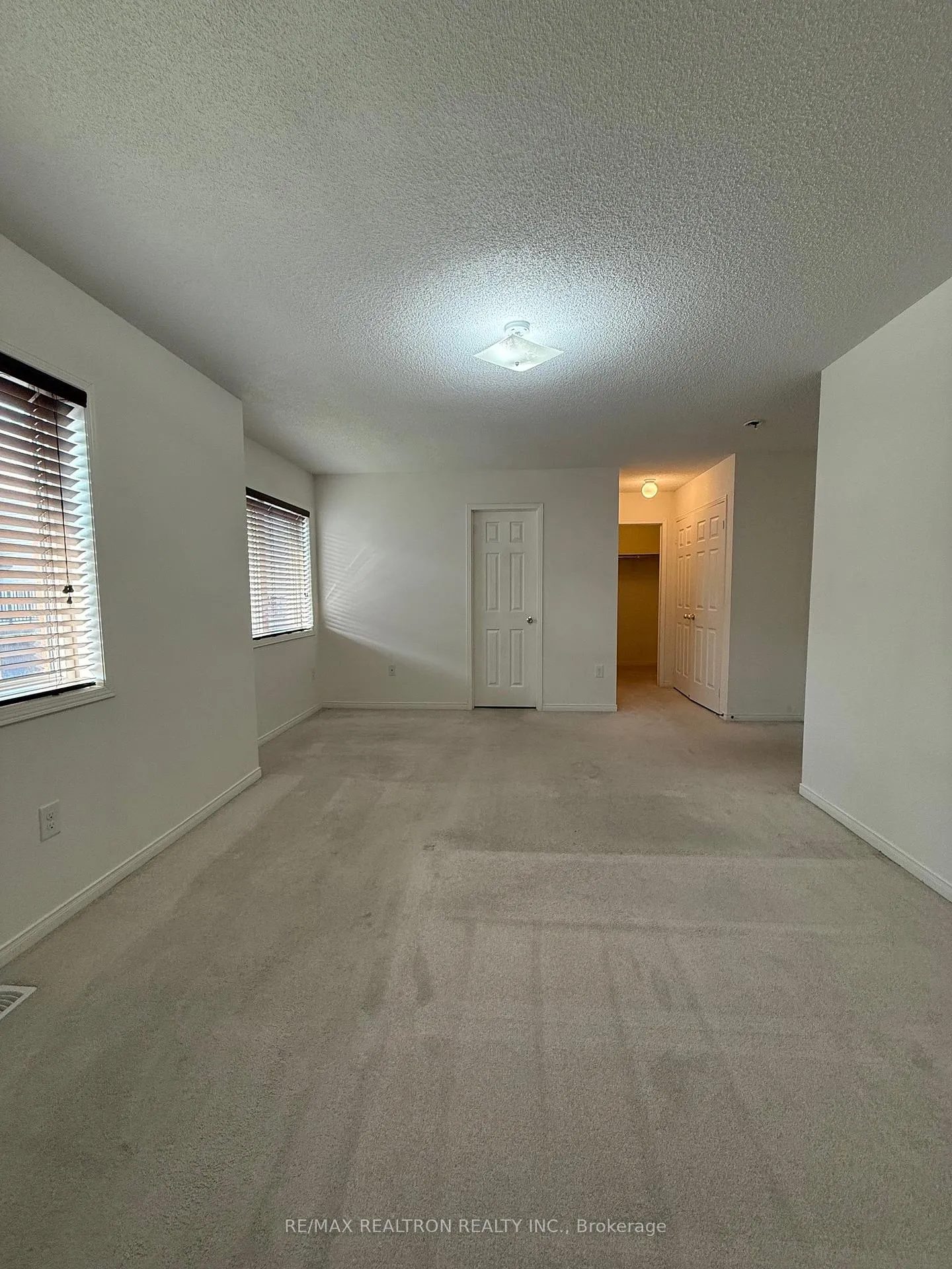 Photo 13 of 45 Skelton Crescent, Ajax, Central East — HOMEH