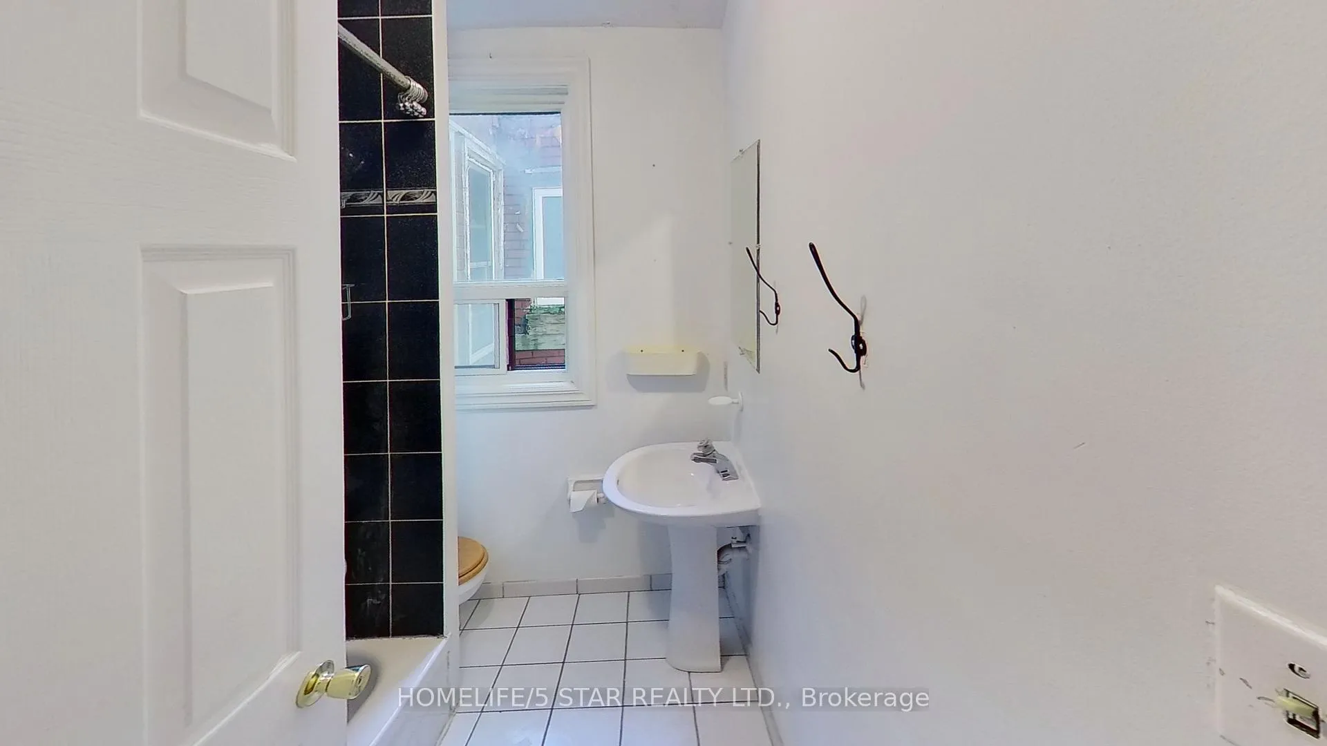 Photo 9 of Unit Apt 2, 42 Claremont Street, Toronto, Trinity-Bellwoods — HOMEH