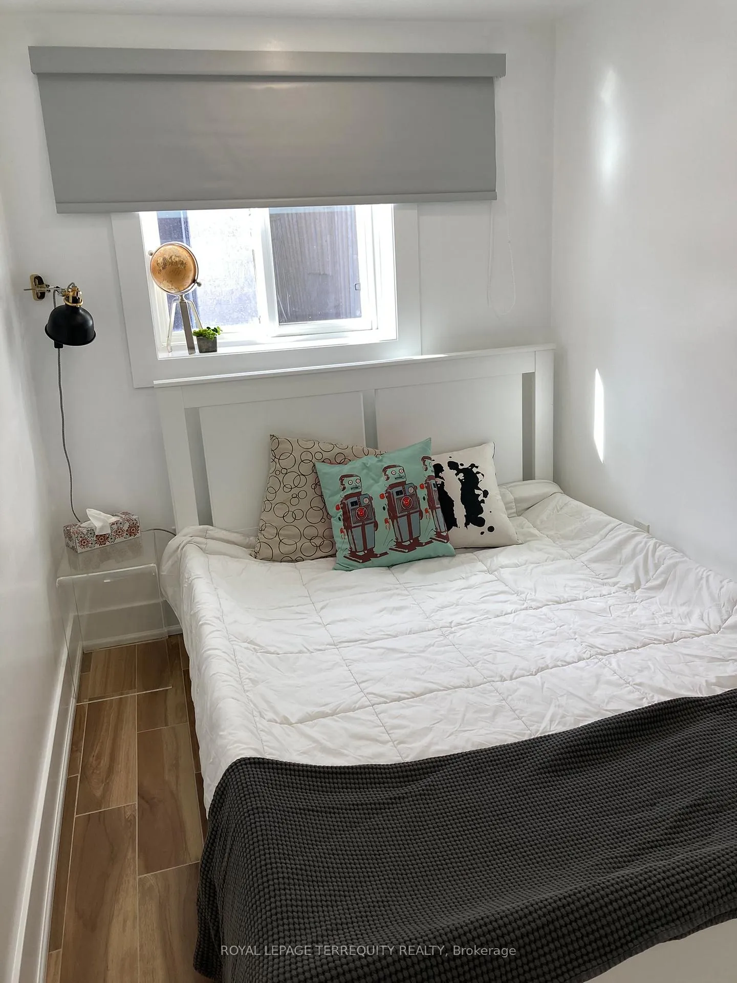 Photo 9 of Unit Lower, 596 Lauder Avenue, Toronto, Oakwood Village — HOMEH