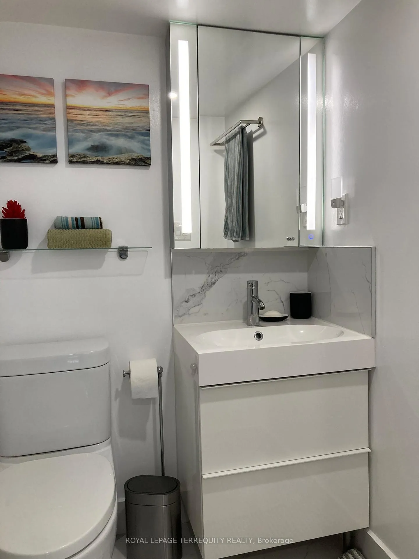 Photo 15 of Unit Lower, 596 Lauder Avenue, Toronto, Oakwood Village — HOMEH