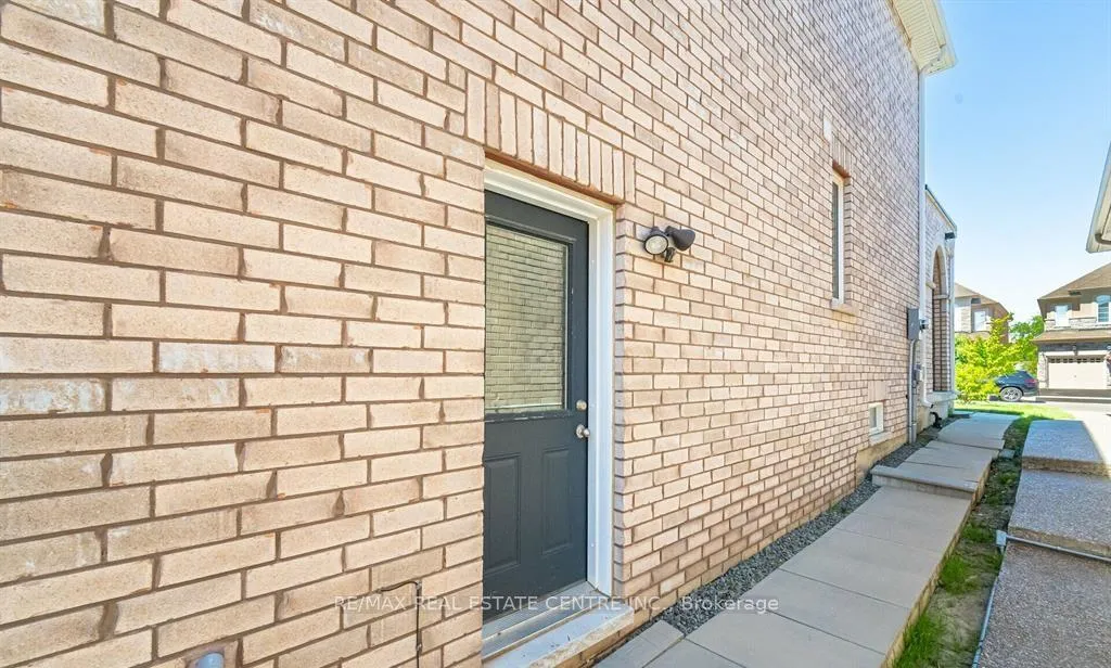 Photo 2 of Unit BSMT, 110 Chaumont Drive, Hamilton, Stoney Creek Mountain — HOMEH