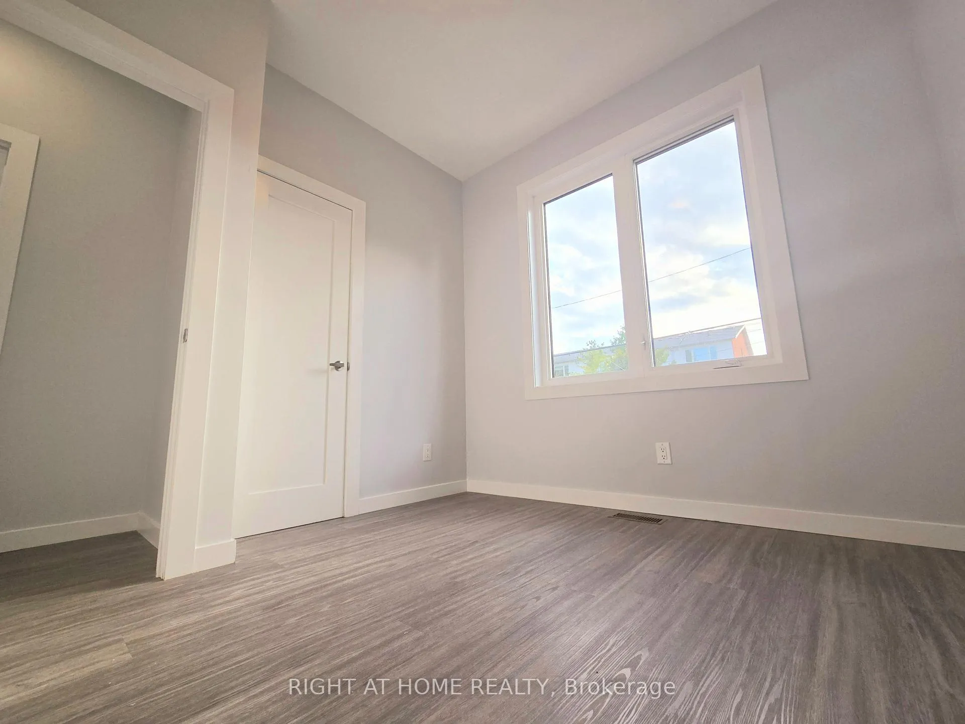 Photo 16 of Unit Laneway Suite, 94 Barrington Avenue, Toronto, Crescent Town — HOMEH