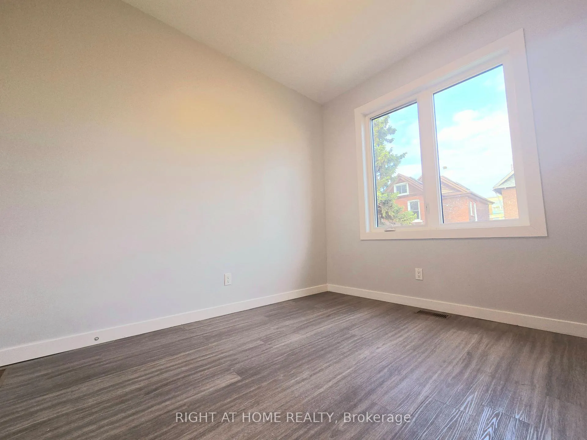 Photo 22 of Unit Laneway Suite, 94 Barrington Avenue, Toronto, Crescent Town — HOMEH