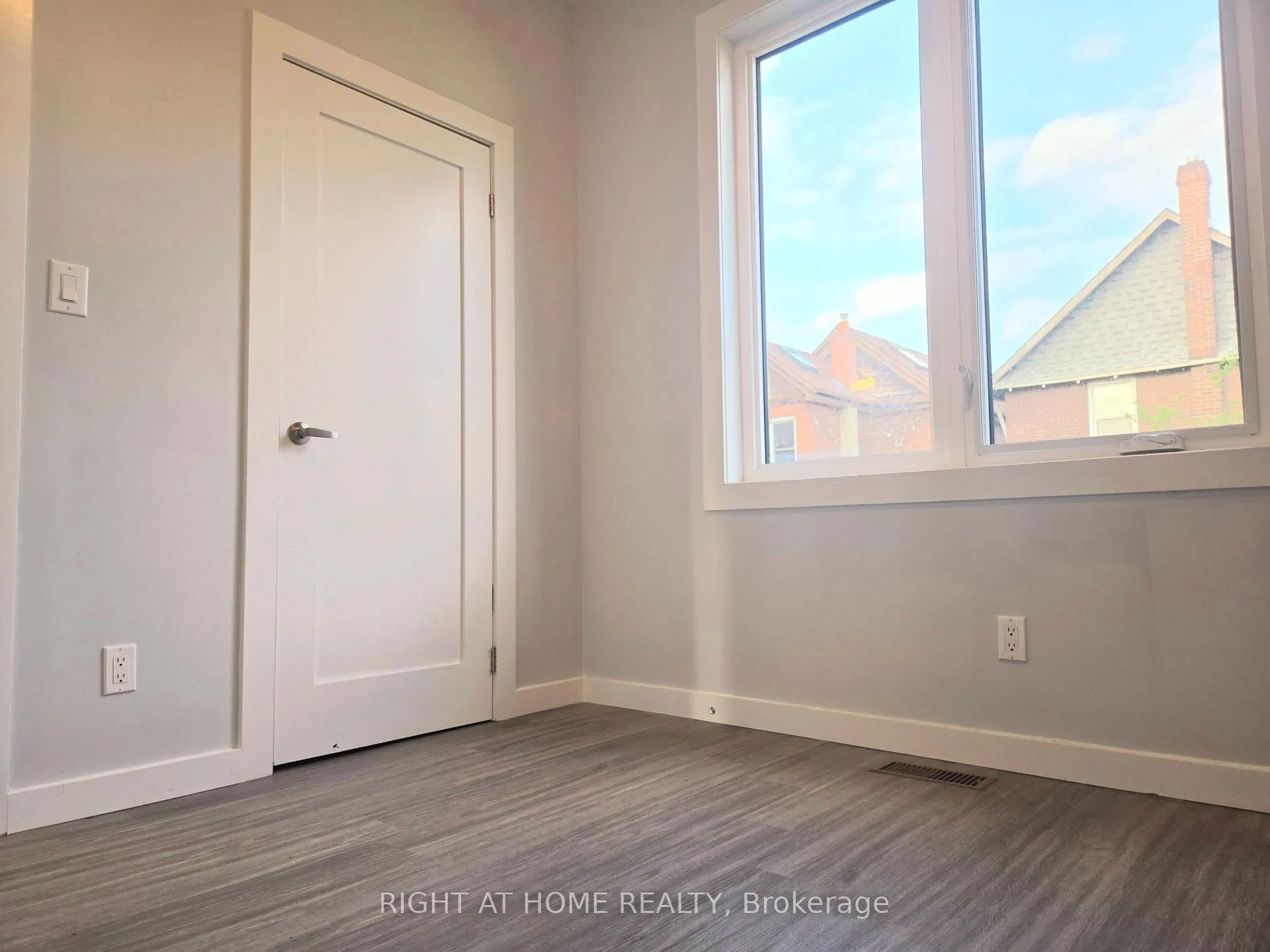 Photo 24 of Unit Laneway Suite, 94 Barrington Avenue, Toronto, Crescent Town — HOMEH