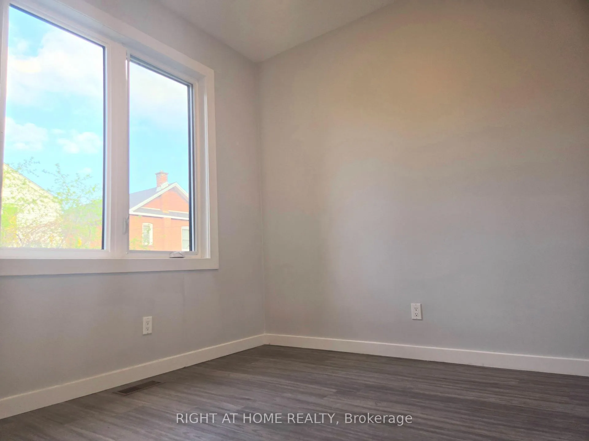 Photo 26 of Unit Laneway Suite, 94 Barrington Avenue, Toronto, Crescent Town — HOMEH