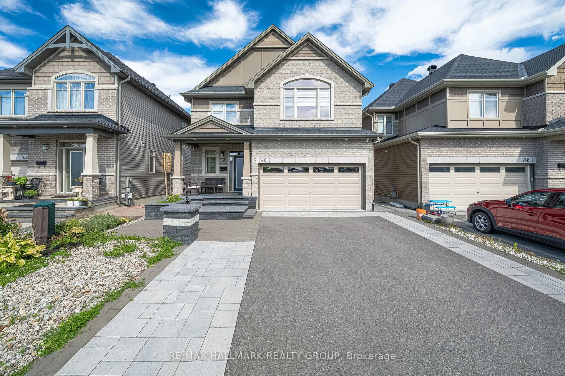 Photo 1 of 740 Fiddlehead Street, Ottawa, Leitrim — HOMEH