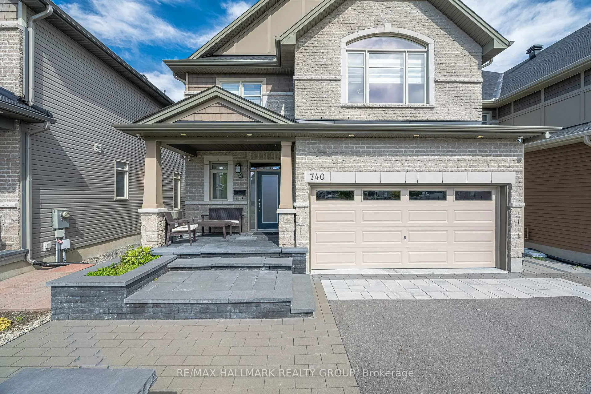 Photo 3 of 740 Fiddlehead Street, Ottawa, Leitrim — HOMEH