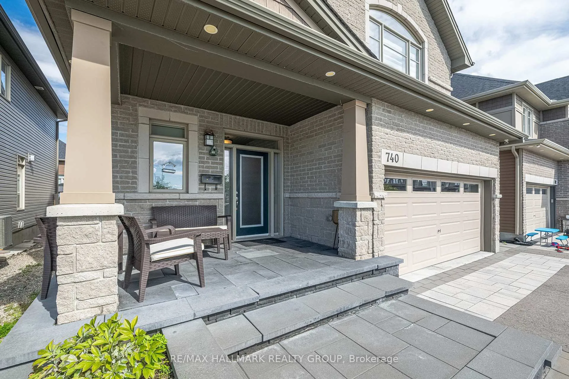 Photo 4 of 740 Fiddlehead Street, Ottawa, Leitrim — HOMEH