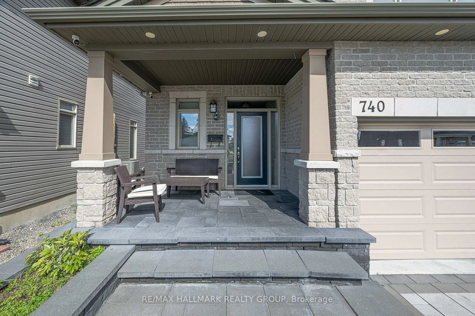 Photo 5 of 740 Fiddlehead Street, Ottawa, Leitrim — HOMEH