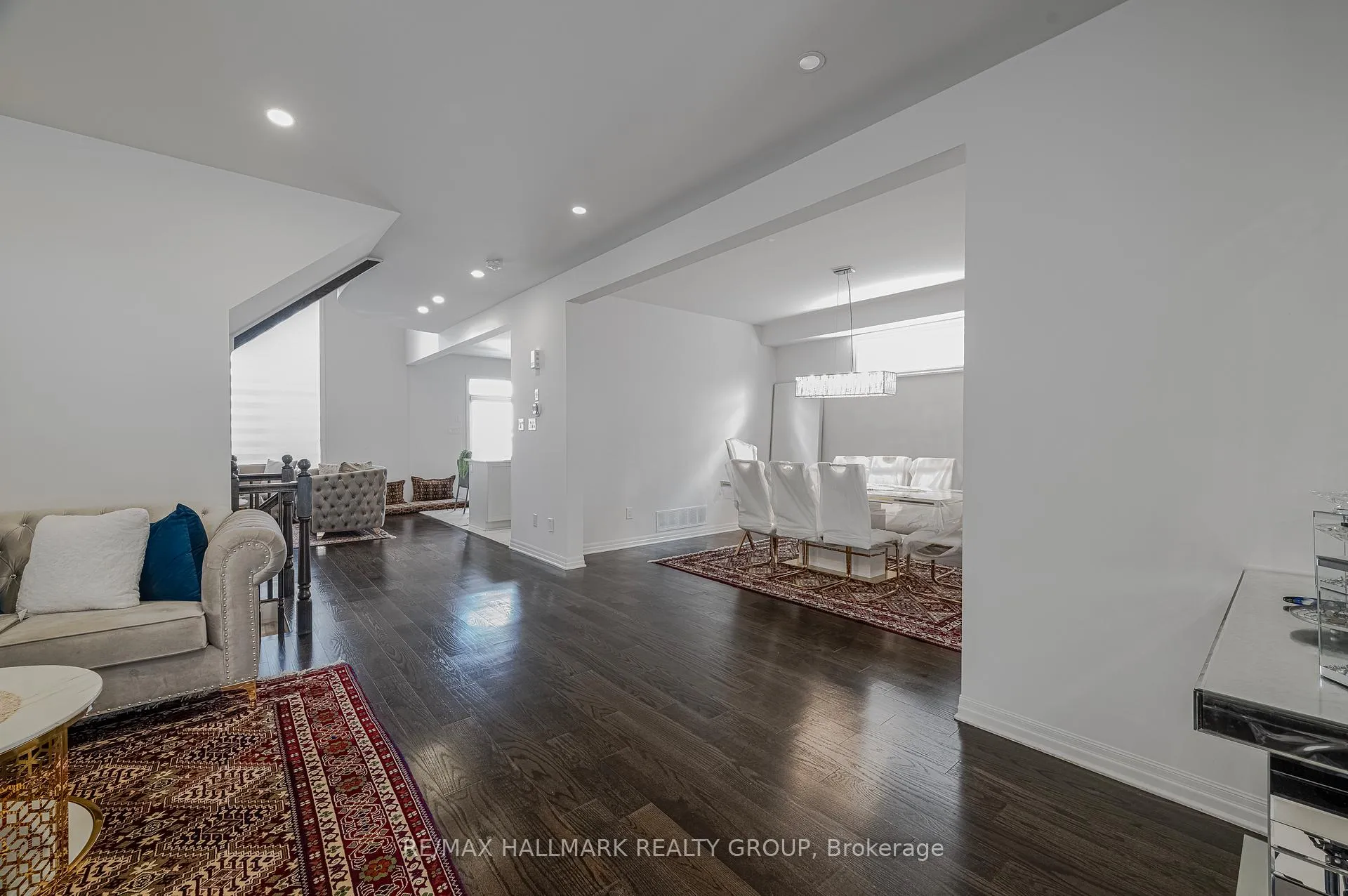 Photo 11 of 740 Fiddlehead Street, Ottawa, Leitrim — HOMEH