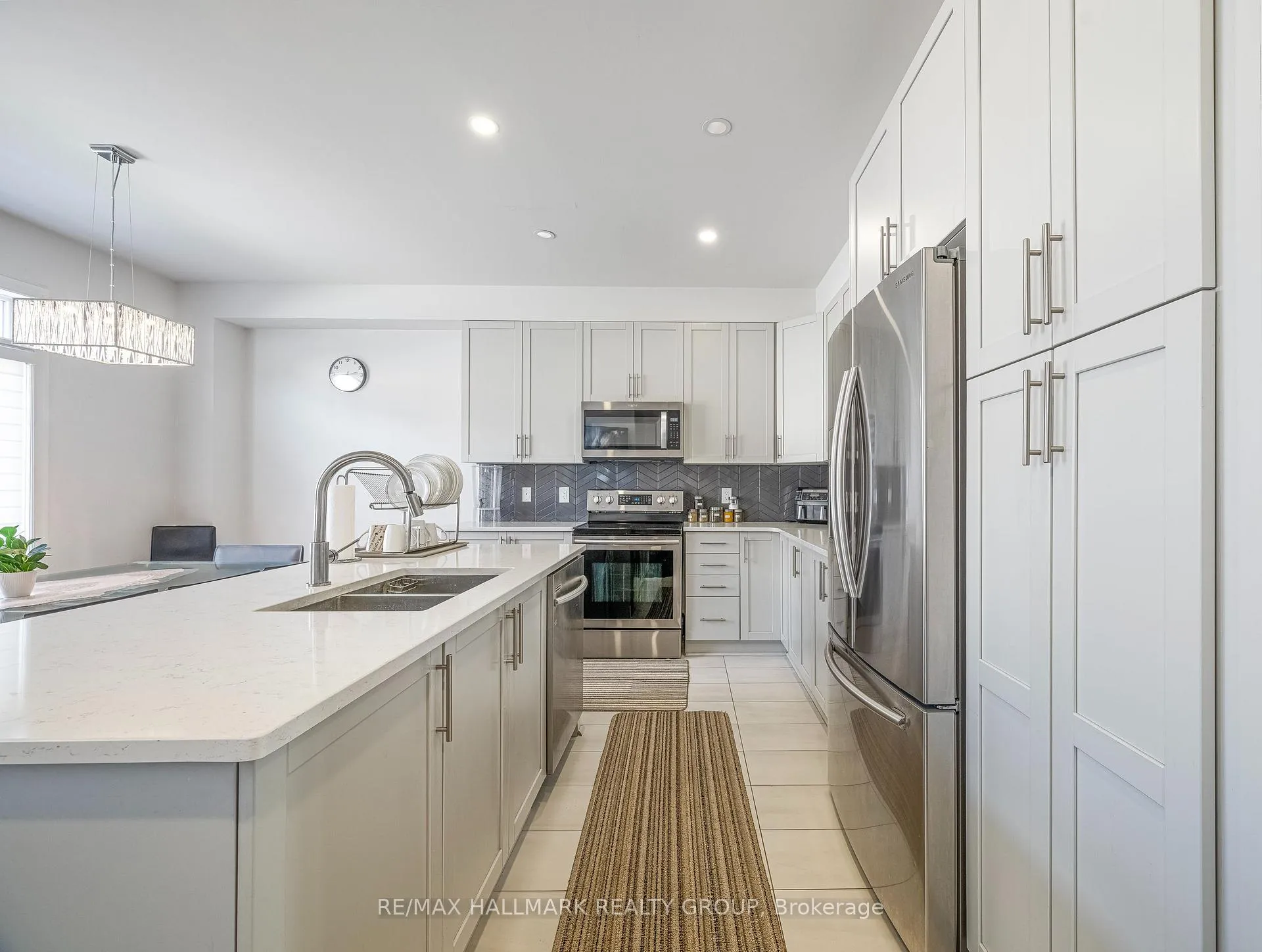 Photo 17 of 740 Fiddlehead Street, Ottawa, Leitrim — HOMEH