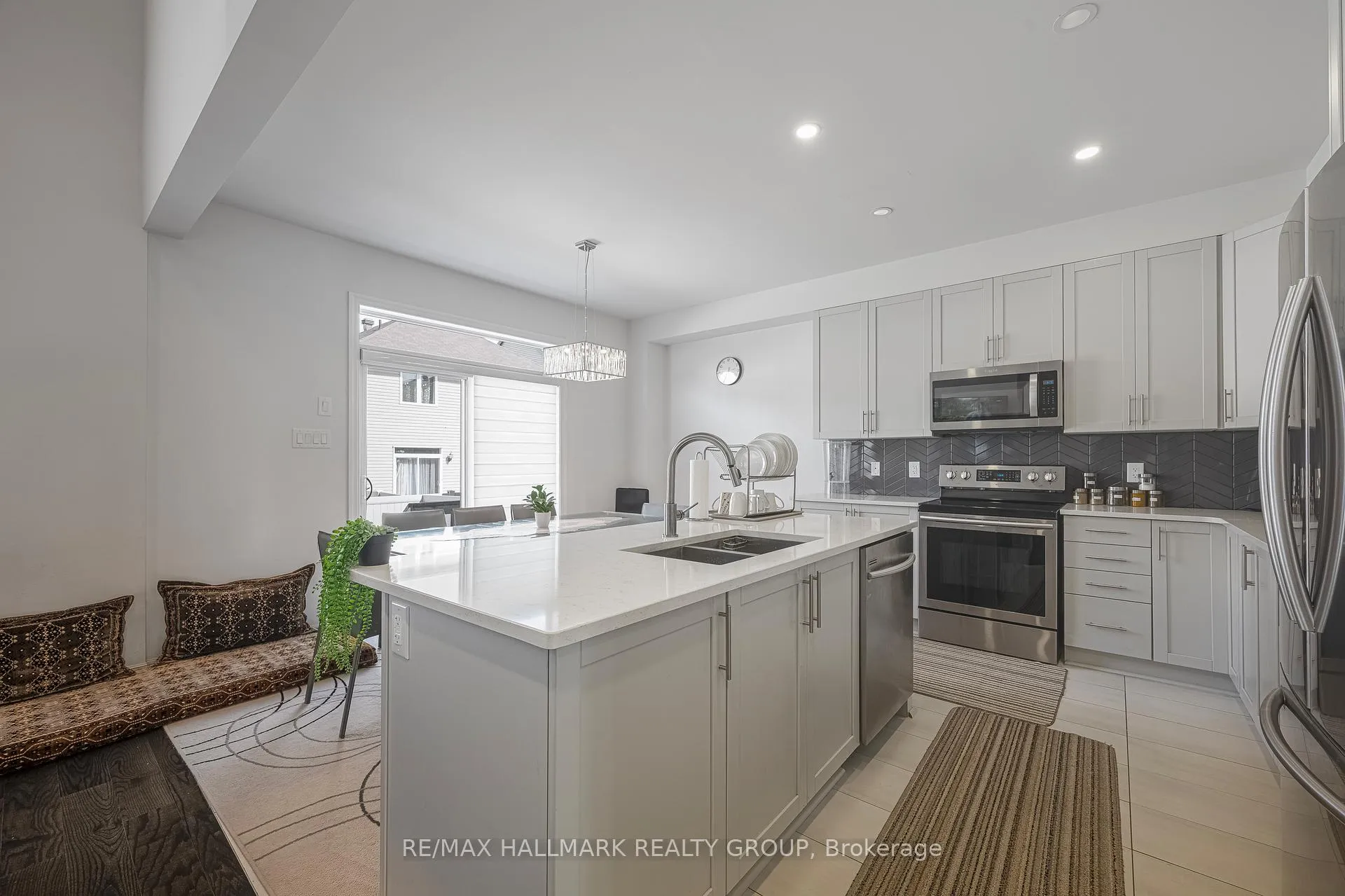 Photo 18 of 740 Fiddlehead Street, Ottawa, Leitrim — HOMEH