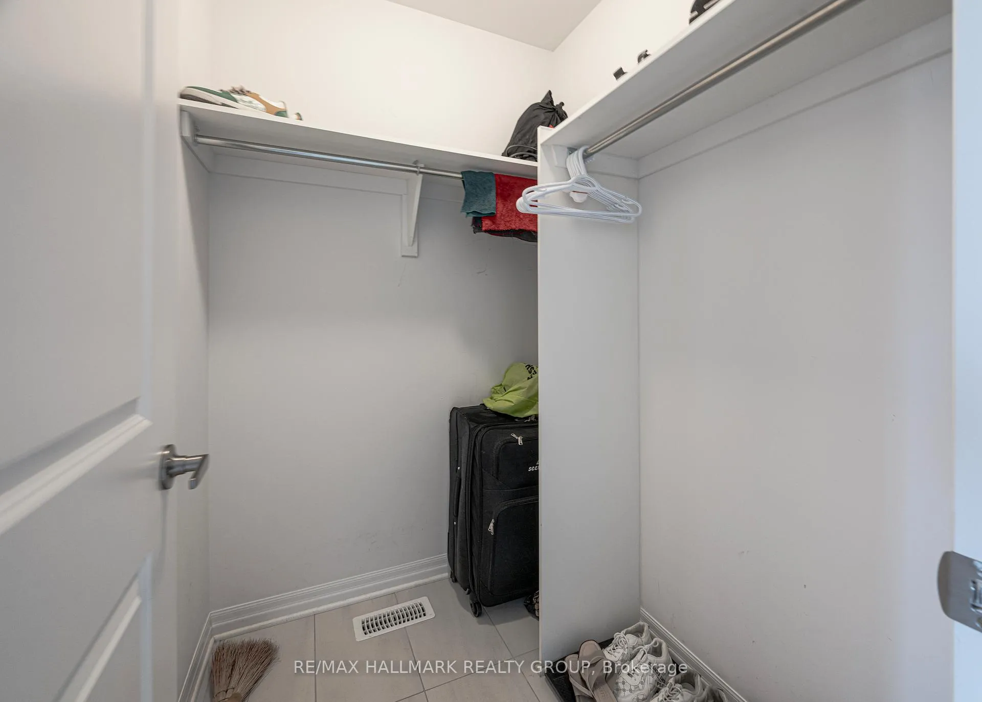 Photo 41 of 740 Fiddlehead Street, Ottawa, Leitrim — HOMEH