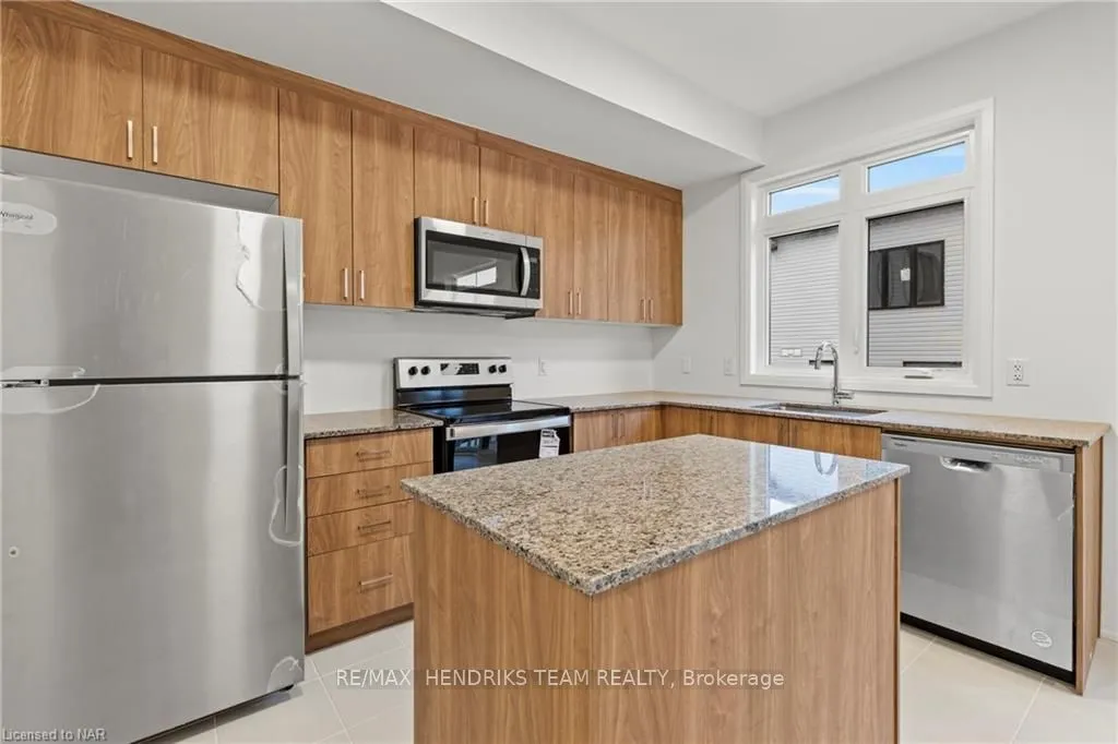Photo 11 of Unit 35, 56 Sidney, St. Catharines, Glendale/Glenridge — HOMEH