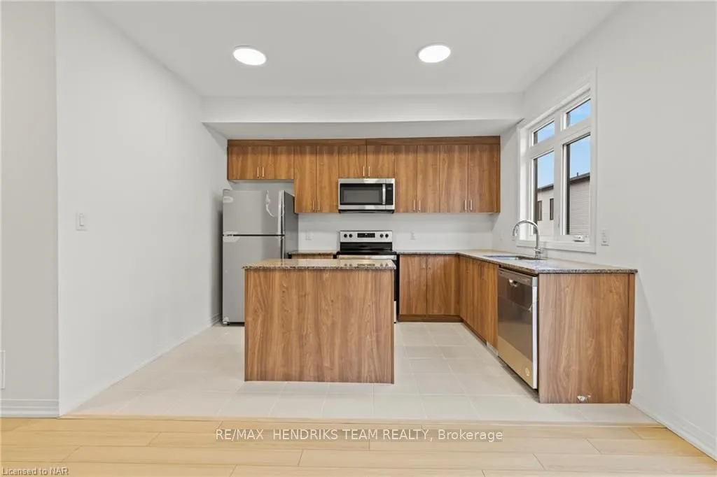 Photo 12 of Unit 35, 56 Sidney, St. Catharines, Glendale/Glenridge — HOMEH