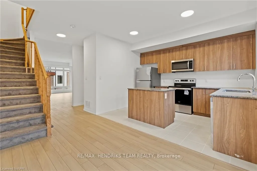 Photo 15 of Unit 35, 56 Sidney, St. Catharines, Glendale/Glenridge — HOMEH
