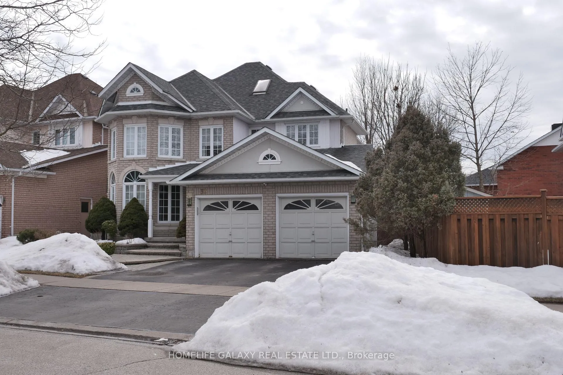 Front of 32 Kemp Drive