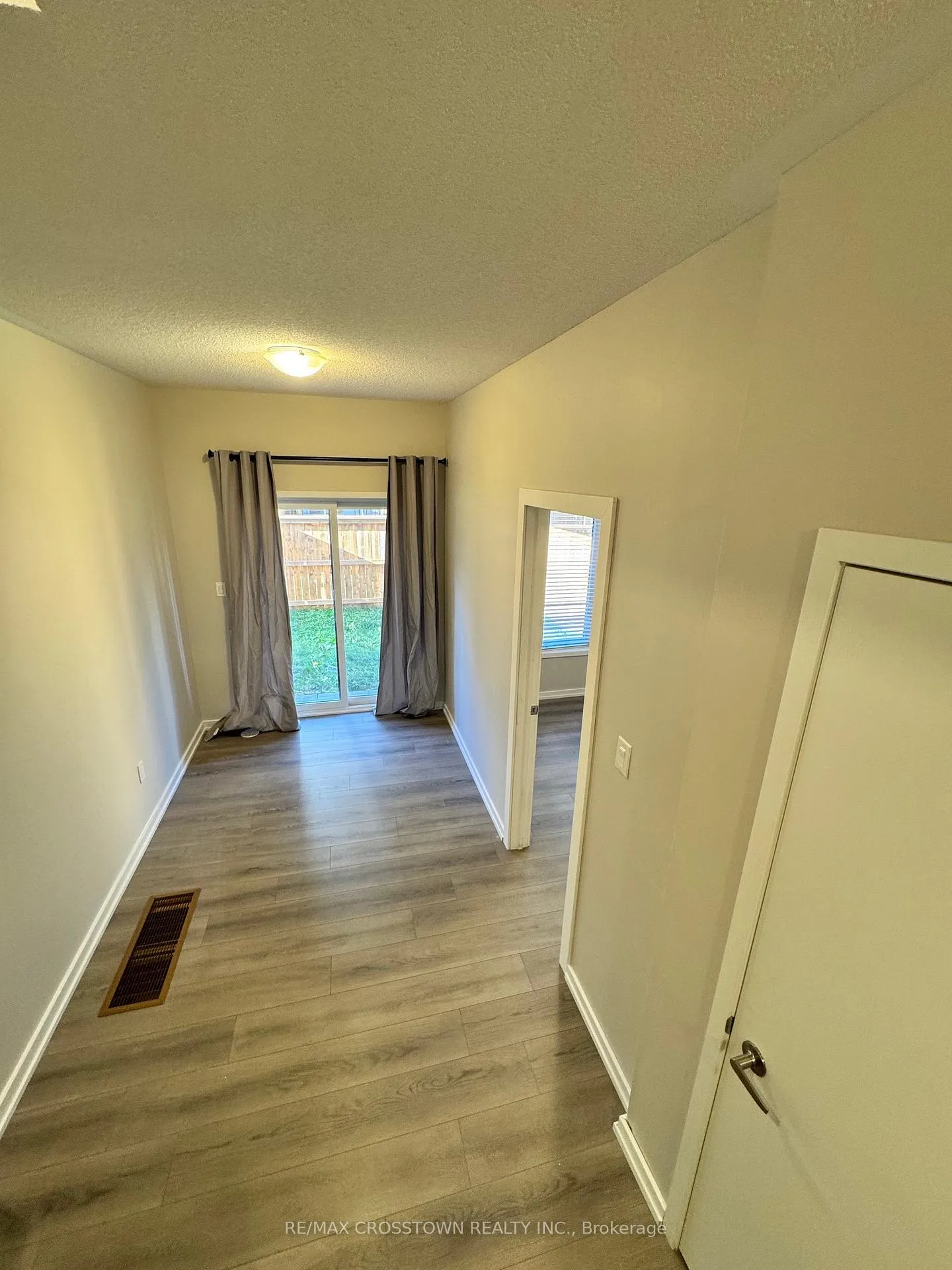 Photo 16 of 16 Heathrow Lane, Caledon, Bolton East — HOMEH