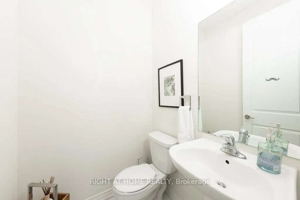 Photo 6 of 190 Golden Trail, Vaughan, Patterson — HOMEH