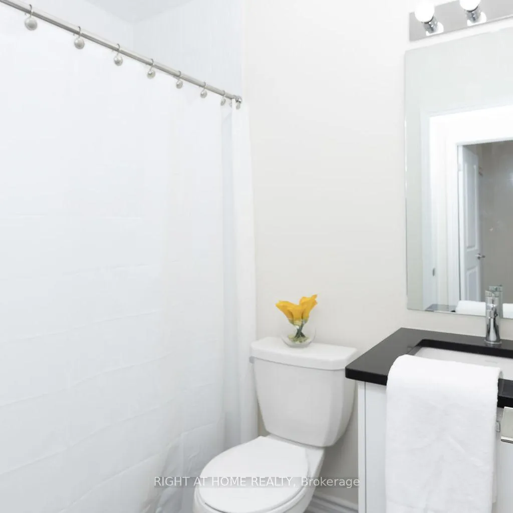 Photo 15 of 190 Golden Trail, Vaughan, Patterson — HOMEH