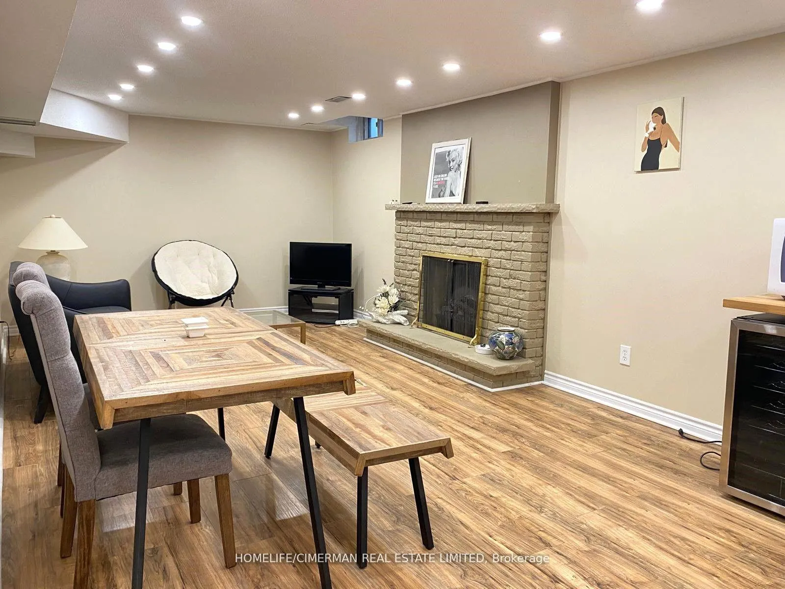 Photo 3 of Unit Lower, 44 Aileen Road, Markham, Aileen-Willowbrook — HOMEH