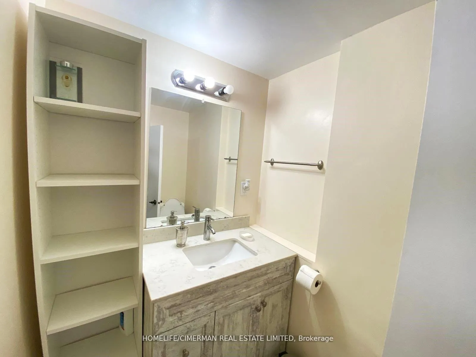 Photo 10 of Unit Lower, 44 Aileen Road, Markham, Aileen-Willowbrook — HOMEH