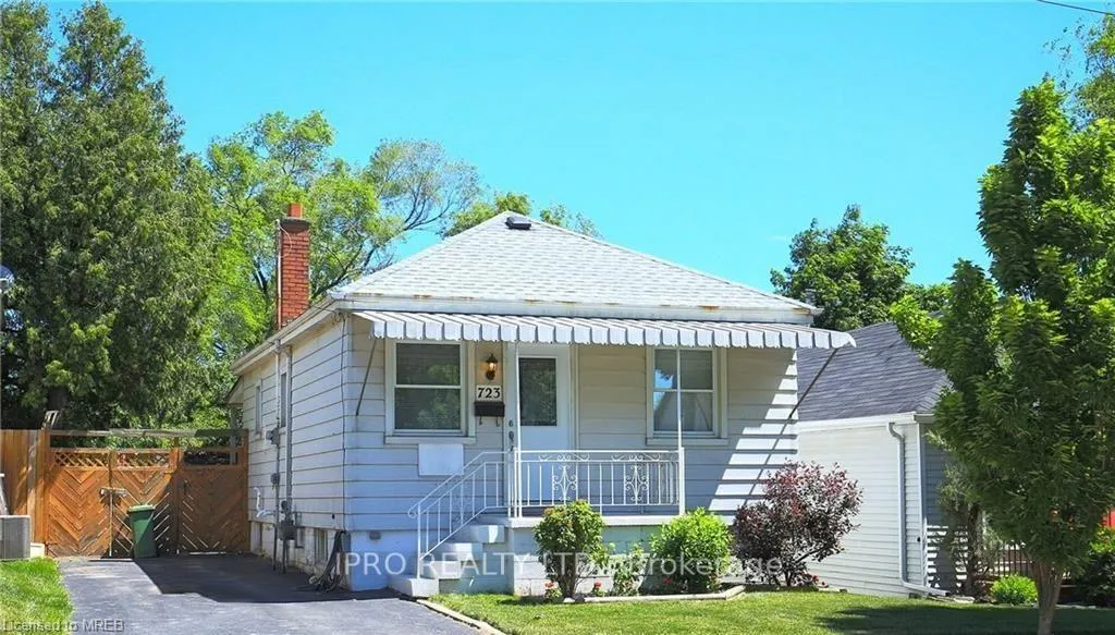 Photo 1 of 723 Rennie Street, Hamilton, Parkview — HOMEH