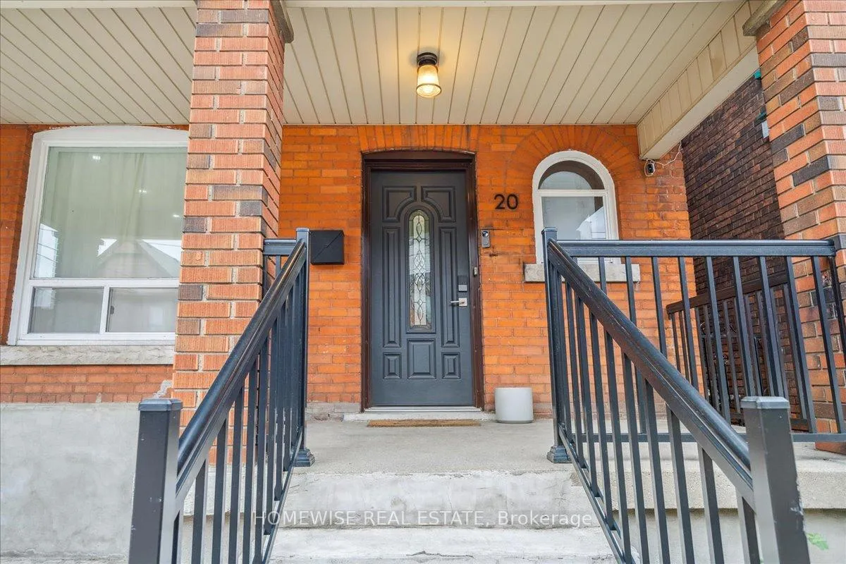 Photo 2 of 20 Greenaway Avenue, Hamilton, Gibson — HOMEH