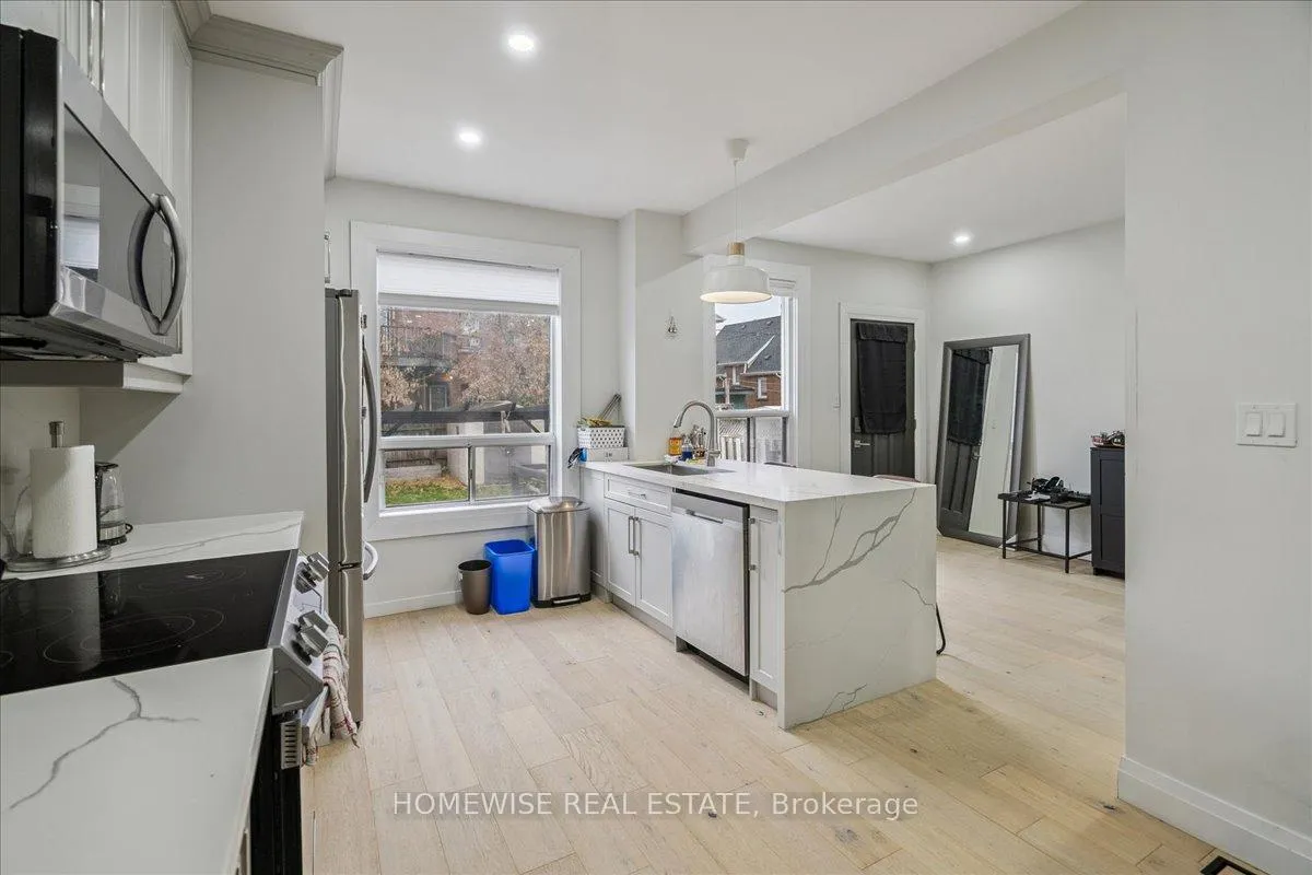 Photo 10 of 20 Greenaway Avenue, Hamilton, Gibson — HOMEH