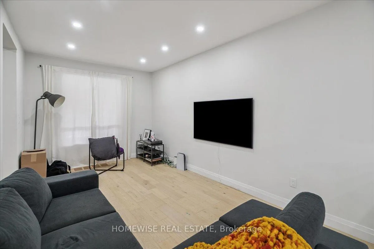 Photo 12 of 20 Greenaway Avenue, Hamilton, Gibson — HOMEH