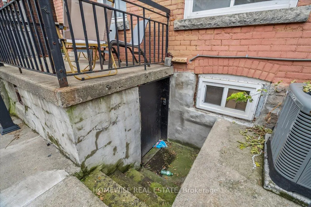 Photo 34 of 20 Greenaway Avenue, Hamilton, Gibson — HOMEH