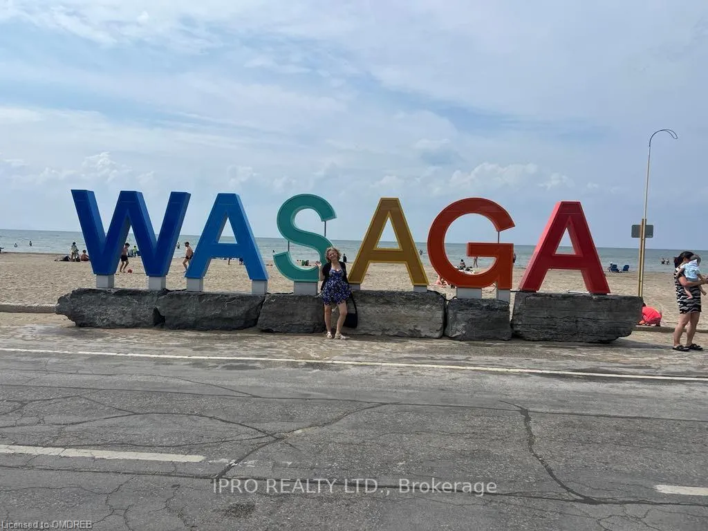 Photo 23 of 10 Simona Avenue, Wasaga Beach — HOMEH