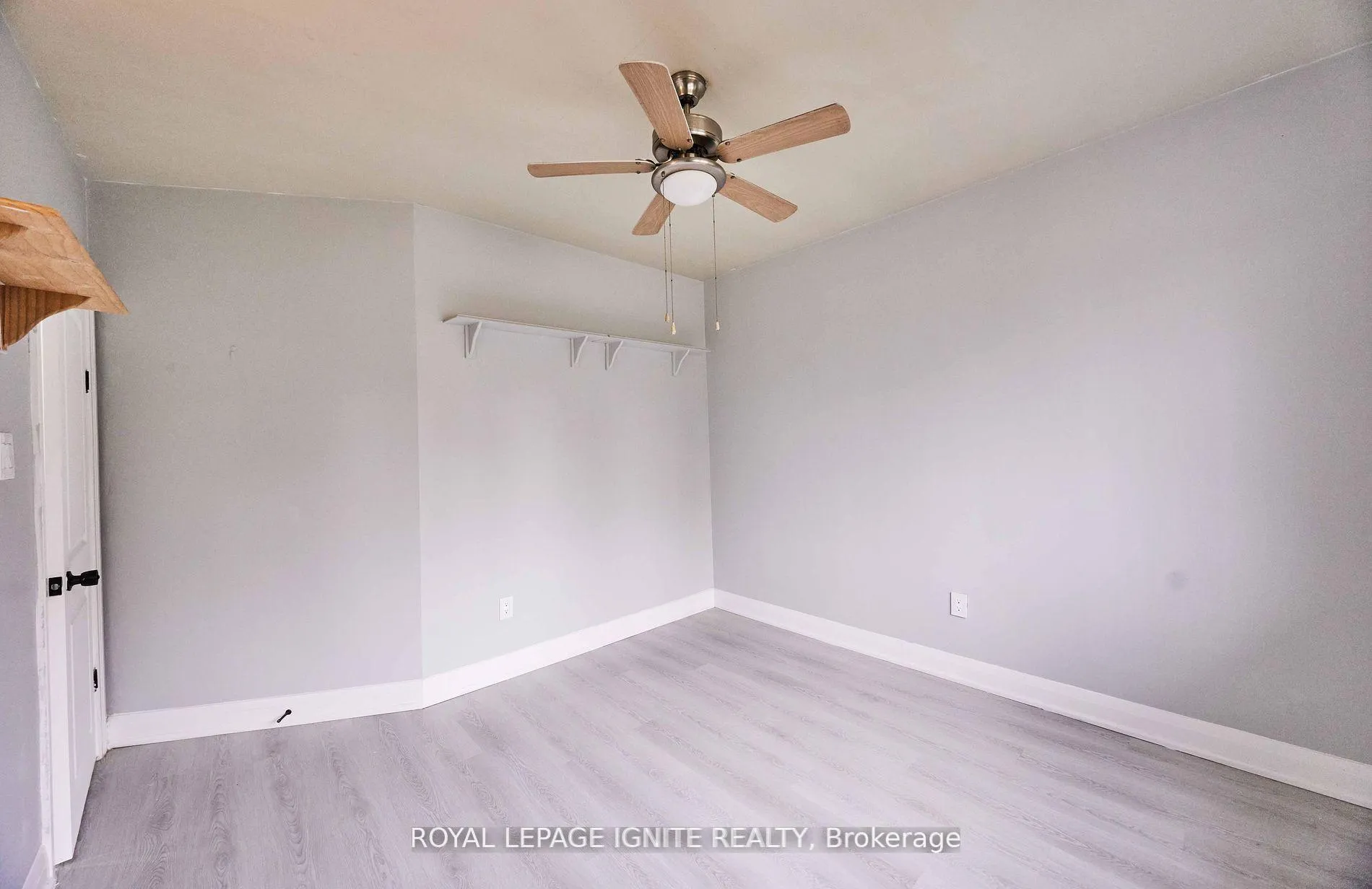 Photo 6 of 255 Graburn Avenue N, Oshawa, Central — HOMEH