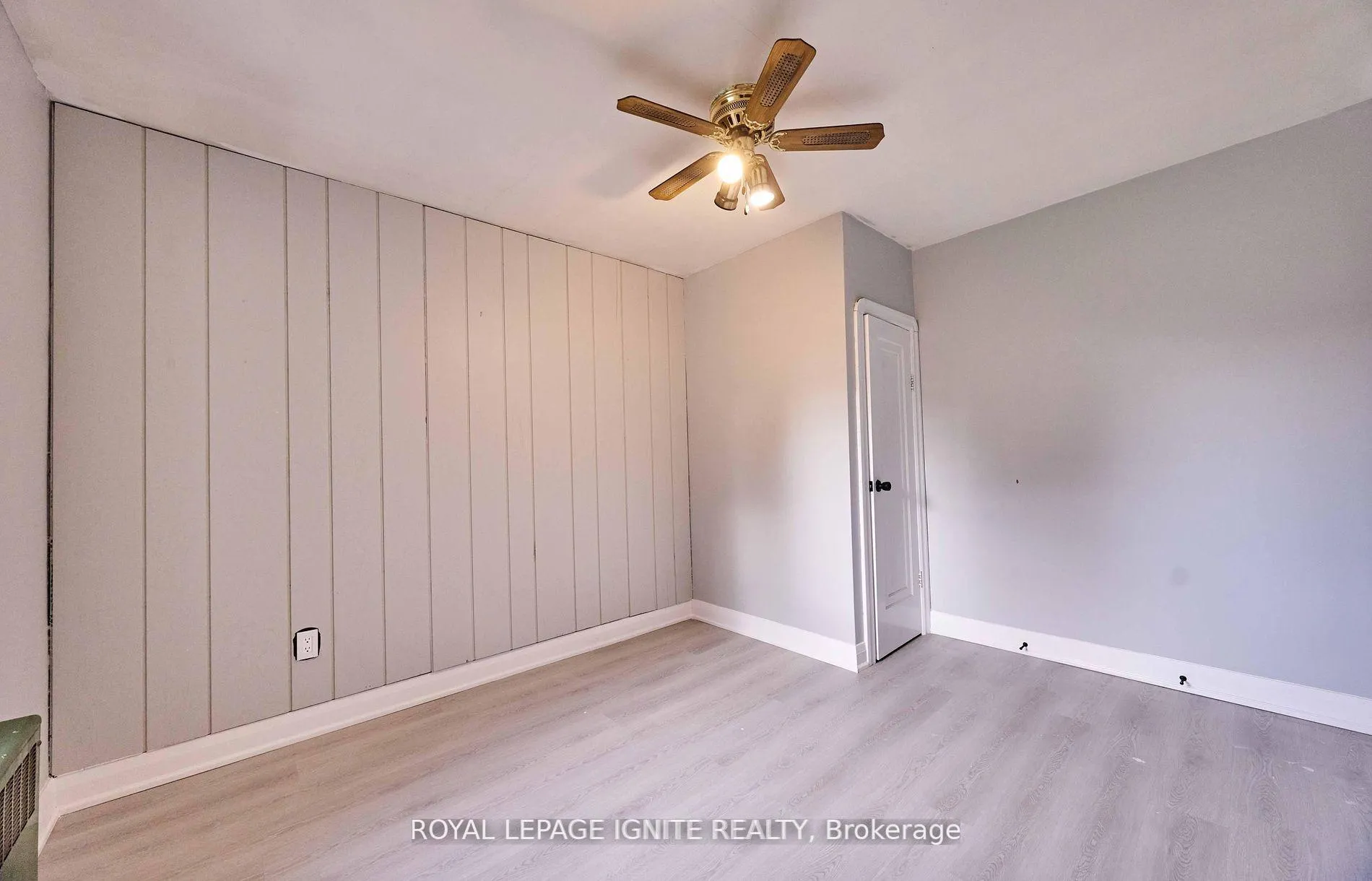 Photo 16 of 255 Graburn Avenue N, Oshawa, Central — HOMEH