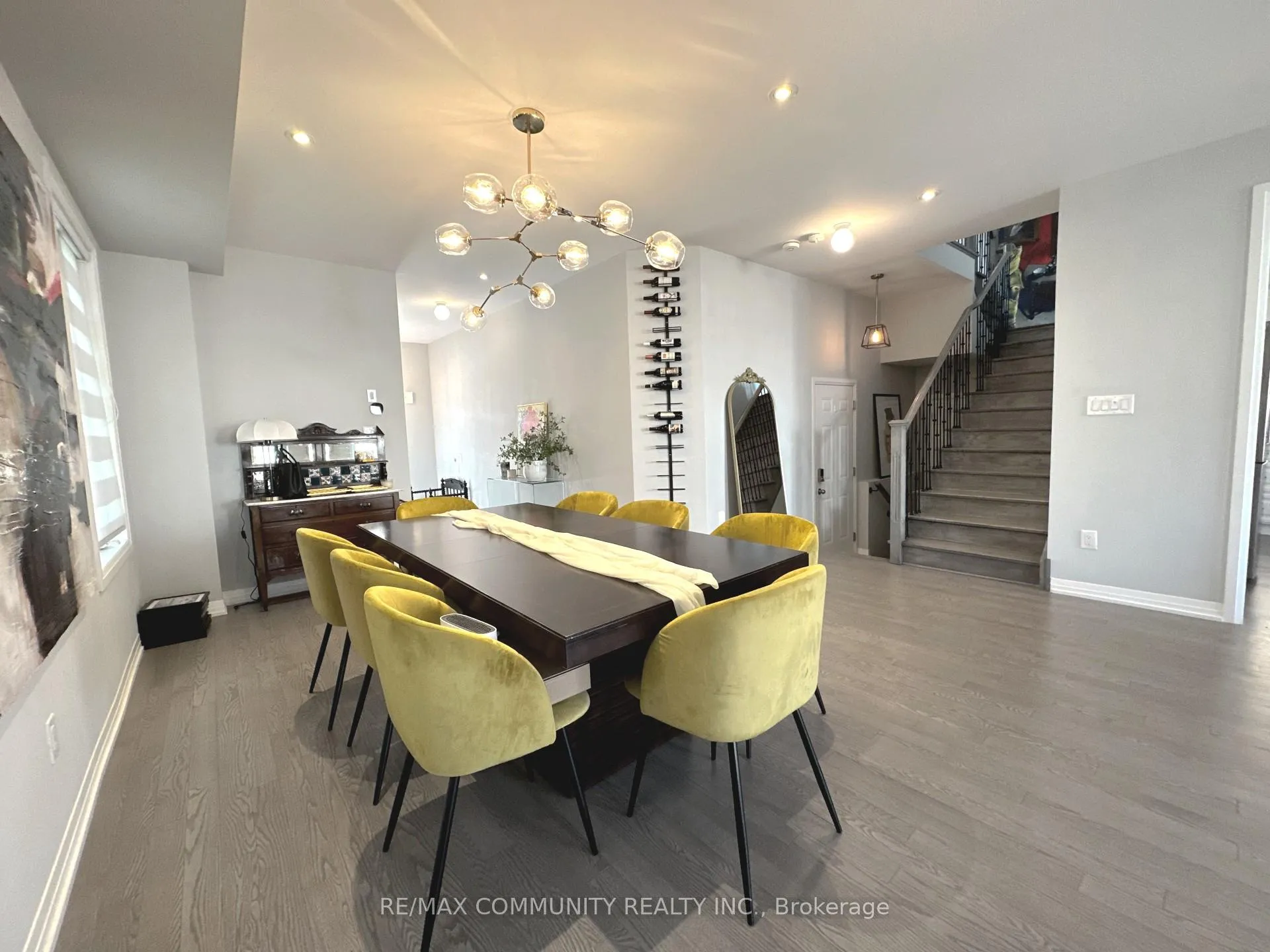 Photo 9 of 161 East Shore Drive E, Clarington, Bowmanville — HOMEH