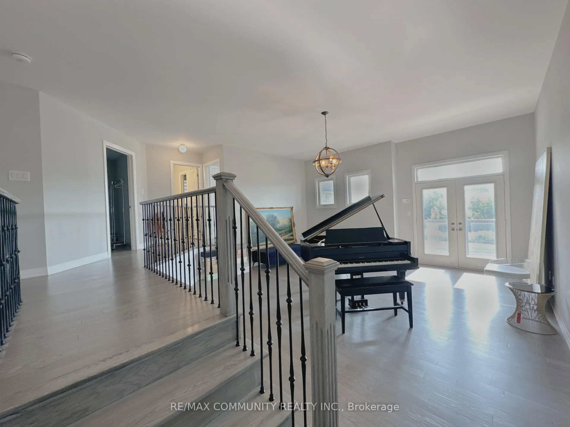 Photo 19 of 161 East Shore Drive E, Clarington, Bowmanville — HOMEH