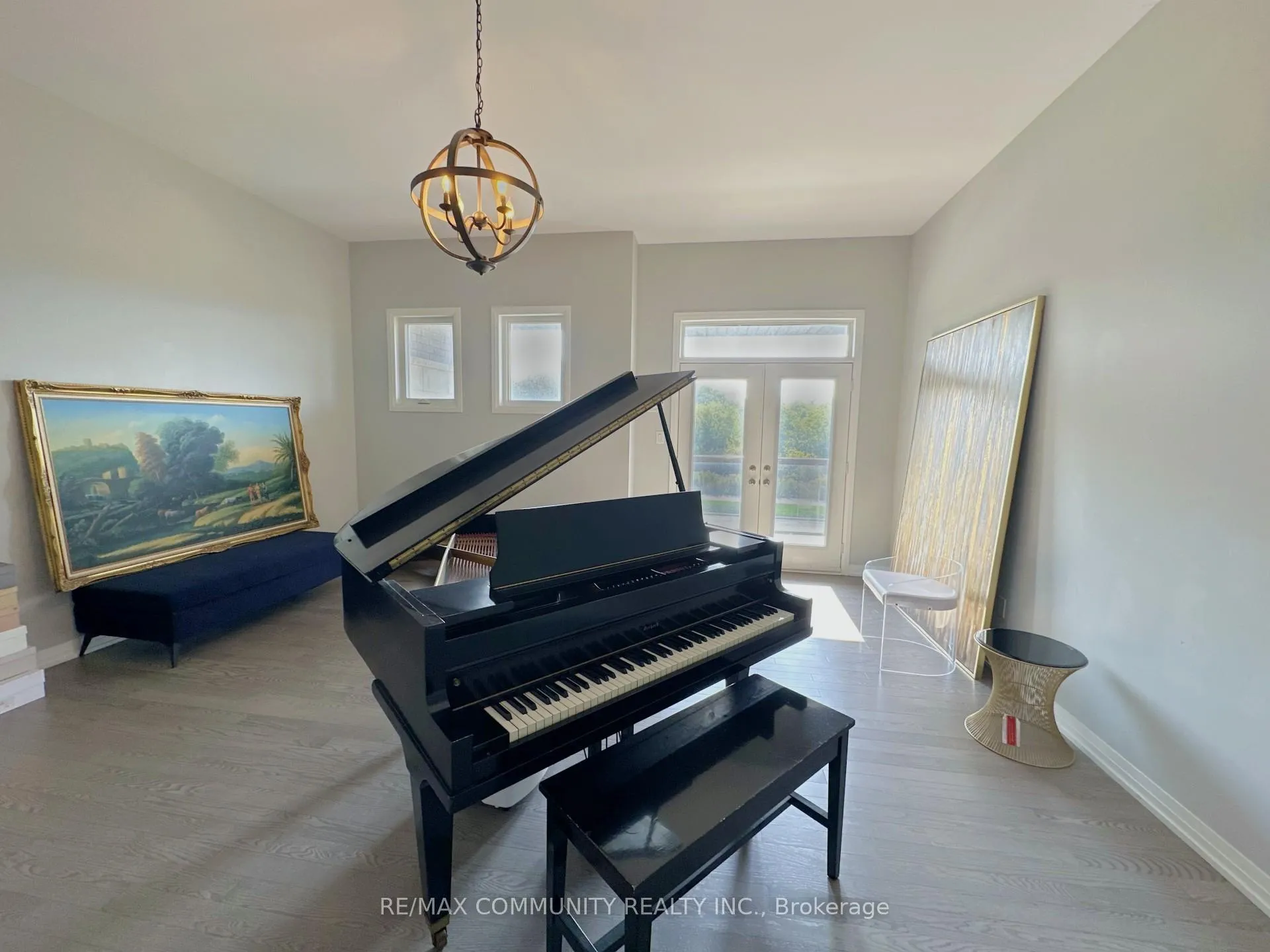 Photo 20 of 161 East Shore Drive E, Clarington, Bowmanville — HOMEH