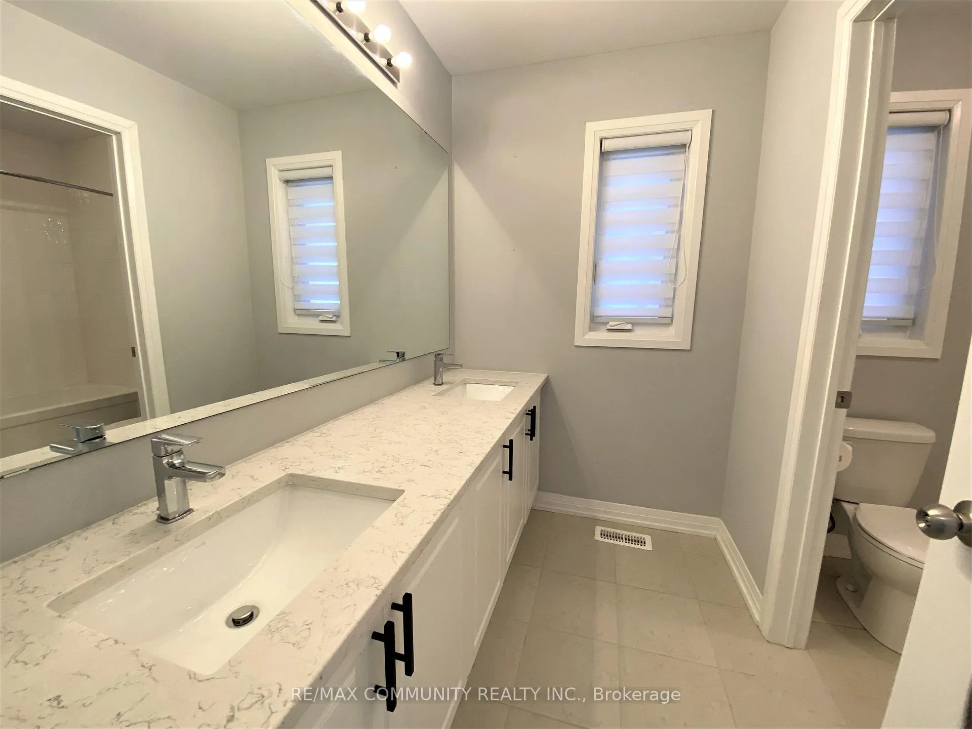 Photo 25 of 161 East Shore Drive E, Clarington, Bowmanville — HOMEH