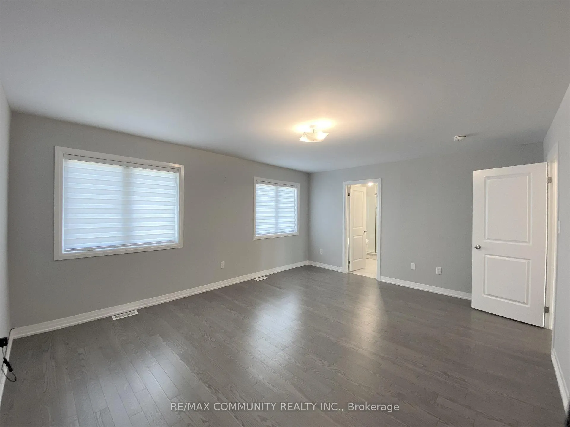 Photo 27 of 161 East Shore Drive E, Clarington, Bowmanville — HOMEH