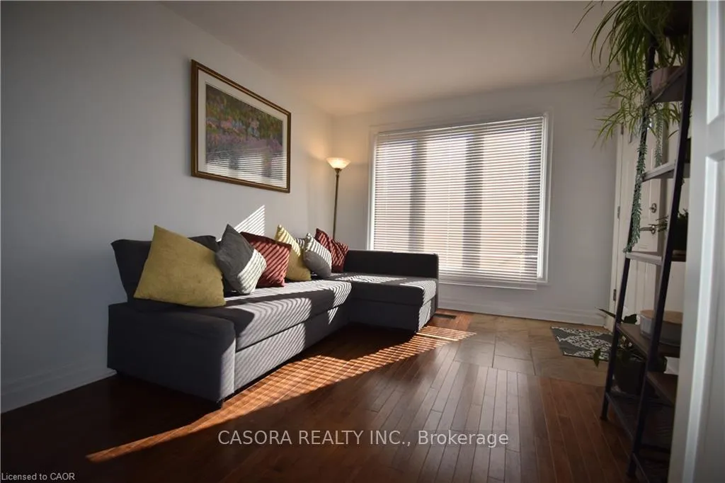 Photo 5 of 545 Roxborough Avenue, Hamilton, Homeside — HOMEH