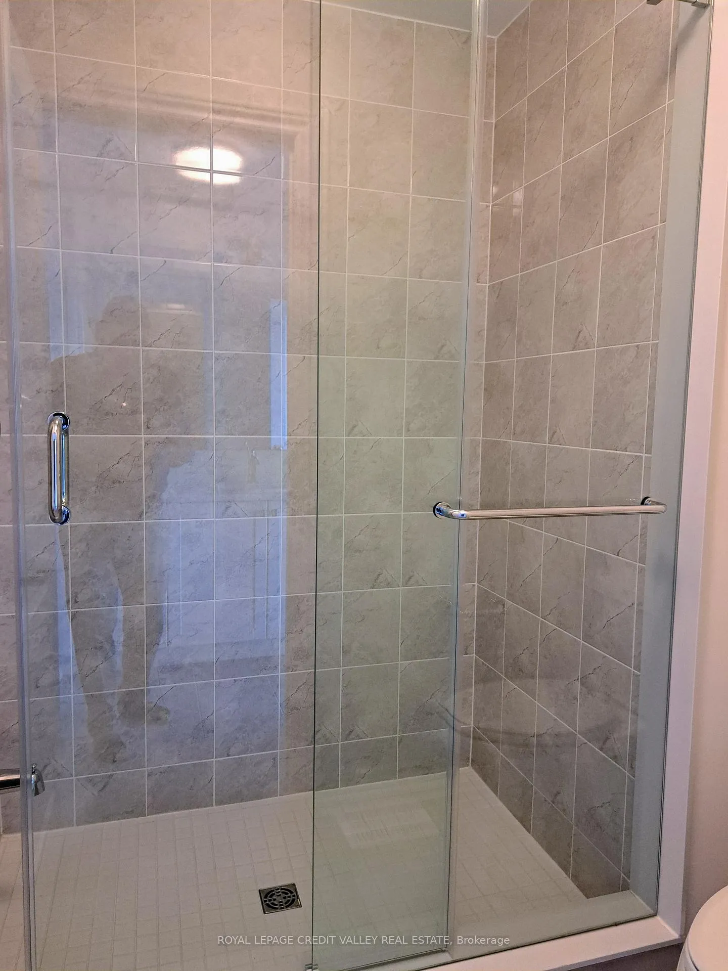 Photo 17 of 27 Henderson Street, Essa, Angus — HOMEH