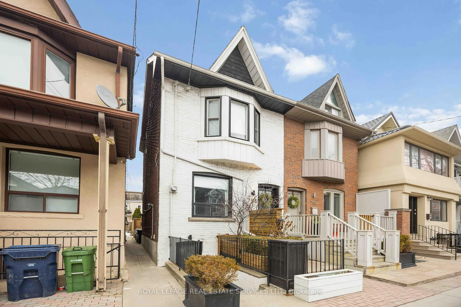 Photo 3 of Unit 1, 793 Pape Avenue, Toronto, Danforth — HOMEH