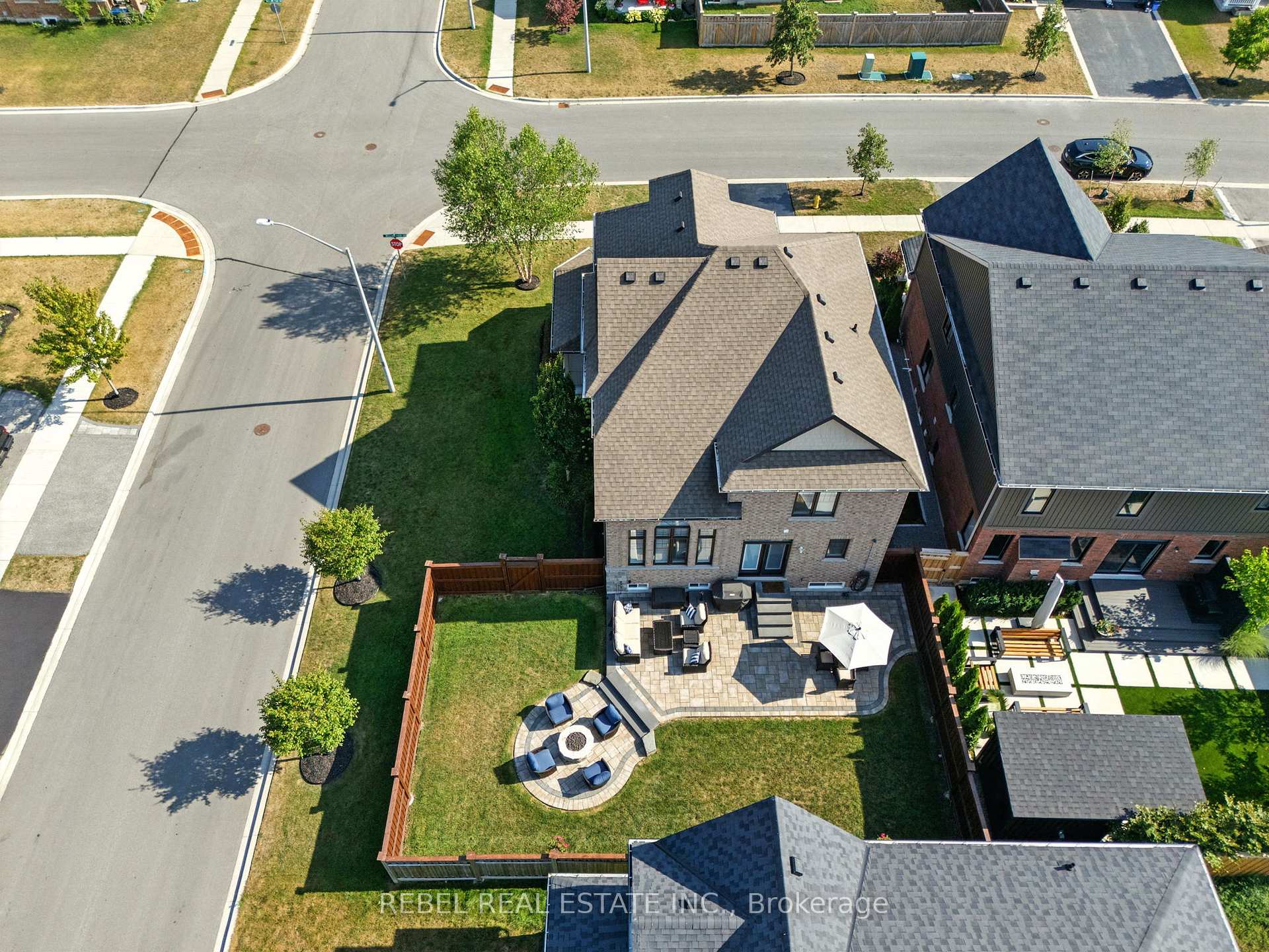 Photo 39 of 190 William Fair Drive, Clarington, Bowmanville — HOMEH